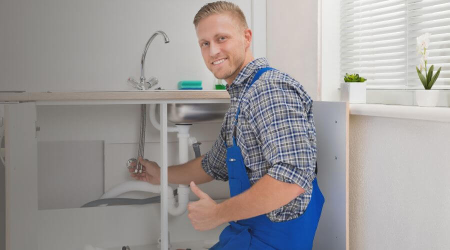 Burst Pipe Emergency Service in Earth, TX